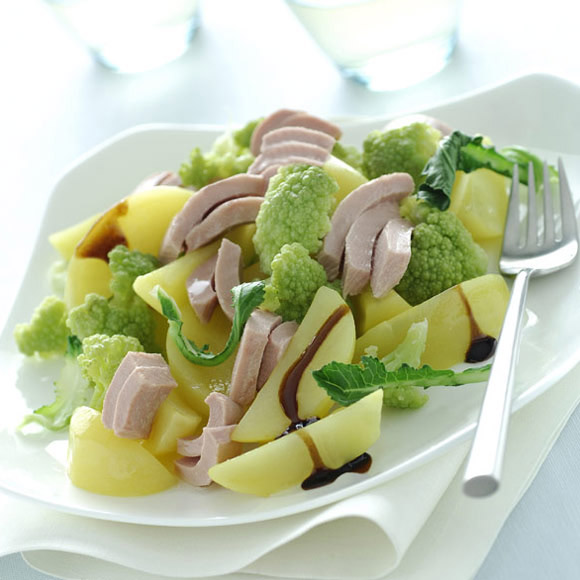 Картофельный салат с тунцом и бальзамическим уксусом Картофельный салат с тунцом и бальзамическим уксусом